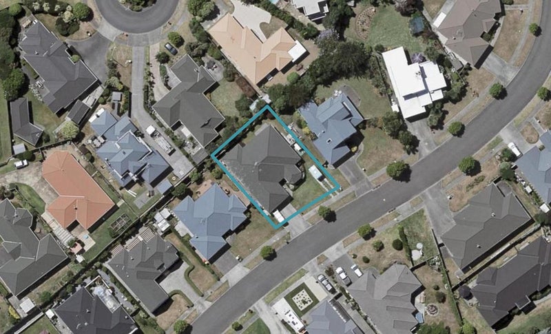 10 San Priamo Place, Paraparaumu Beach, Paraparaumu - Carousel 1