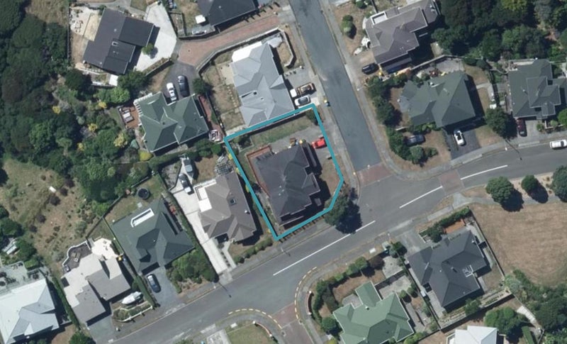 1 Dornoch Place, Papakowhai, Porirua - Carousel 1