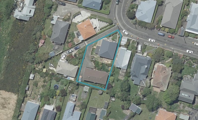 17 Mataora Road, Kenmure, Dunedin - Carousel 1