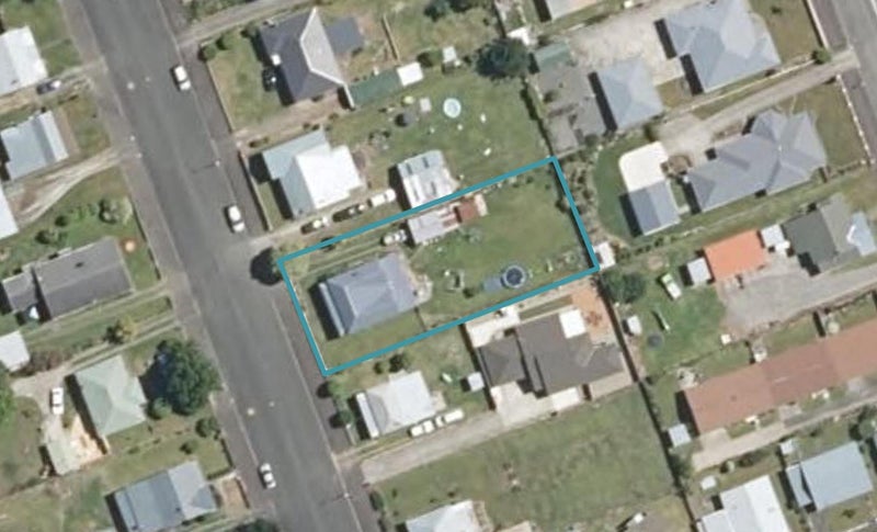 17 London Street, Dannevirke - Carousel 1
