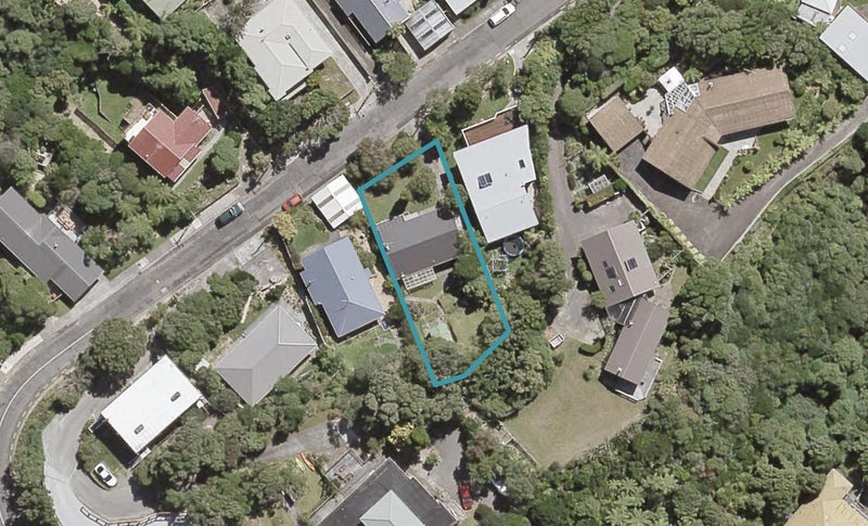 9 Rakeiora Grove, Korokoro, Lower Hutt - Carousel 1