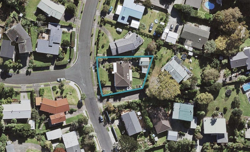 9 Betsland Crescent, Hillcrest, Auckland - Carousel 1