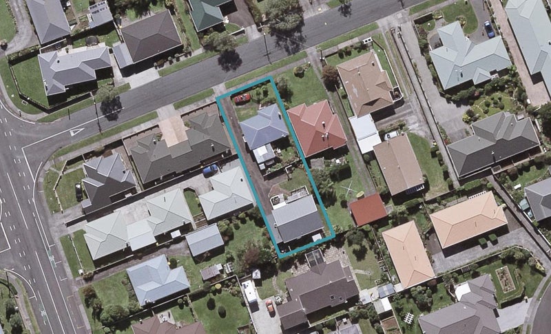 2A Turakina Street, Merrilands, New Plymouth - Carousel 1