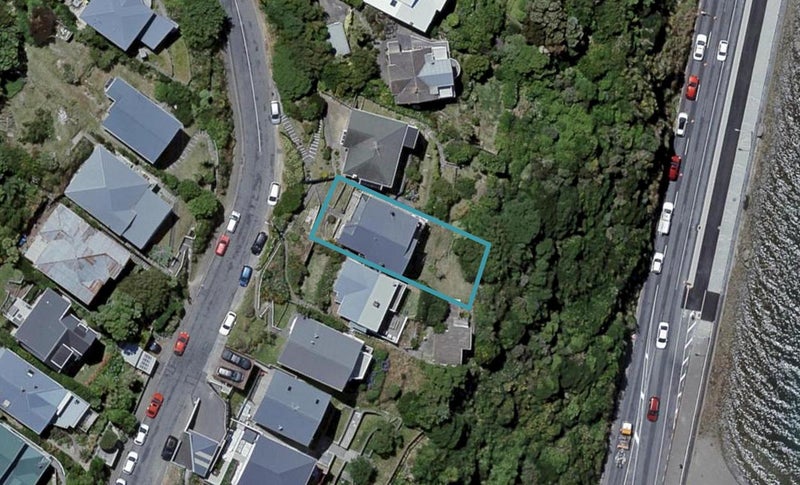 102 Te Anau Road, Hataitai, Wellington - Carousel 1