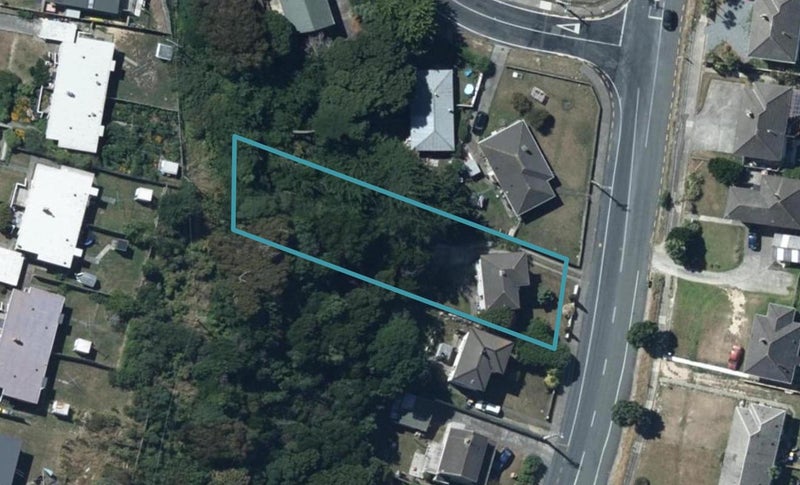 75 Dimock Street, Titahi Bay, Porirua - Carousel 1