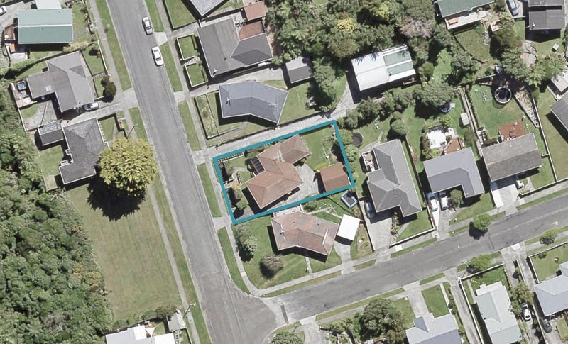 26 Waipounamu Drive, Kelson, Lower Hutt - Carousel 1