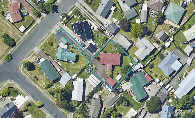 17 Dickens Street, Owhata, Rotorua - Carousel 1