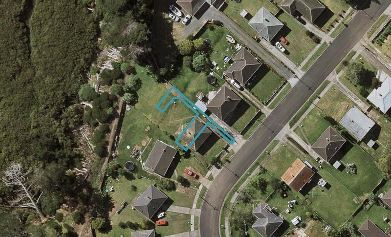 2/16 Gaye Crescent, Ōtara, Auckland - Carousel 1