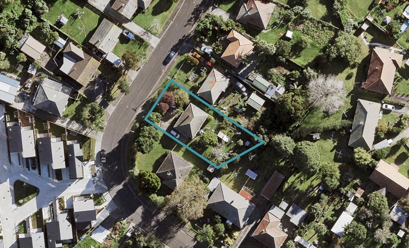 65 Daventry Street, Waterview, Auckland - Carousel 1
