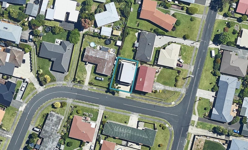 3 Ridge Street, Otumoetai, Tauranga - Carousel 1