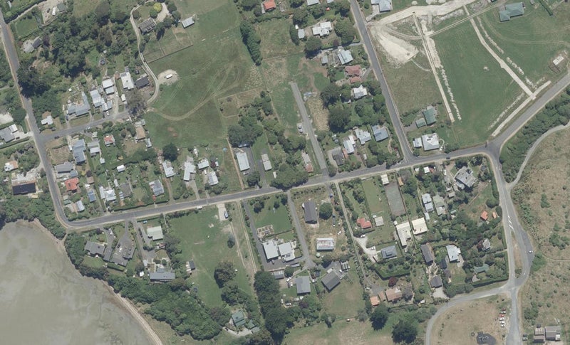 25 Bay Road, Warrington, Waikouaiti - Carousel 1