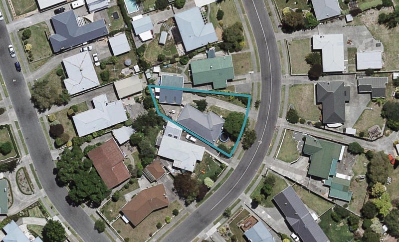 38 Exeter Crescent, Pirimai, Napier - Carousel 1