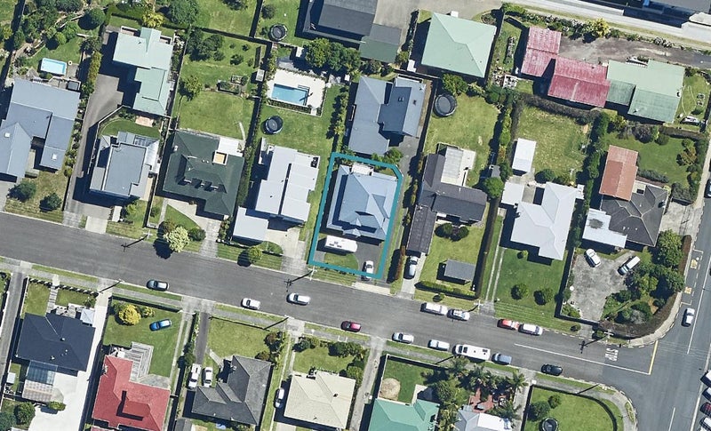 22 Rushton Avenue, Otumoetai, Tauranga - Carousel 1