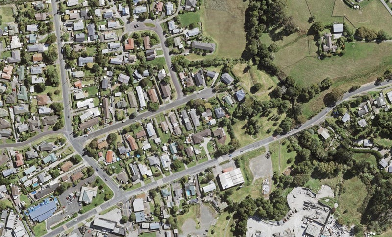 19B Pinotage Place, Huapai, Kumeu - Carousel 1