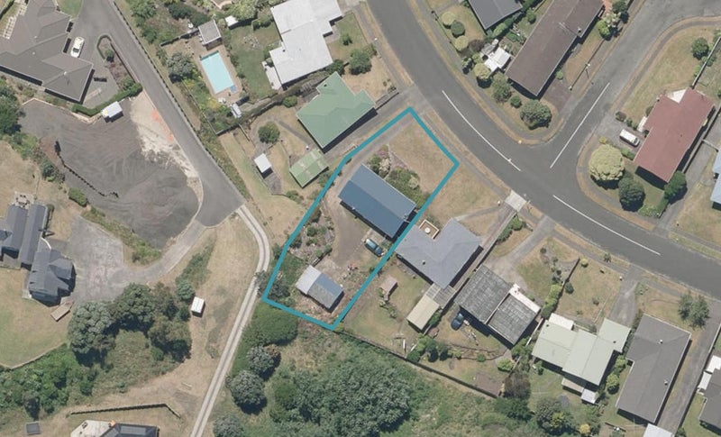 11 Karamu Street, Tawhero, Whanganui - Carousel 1