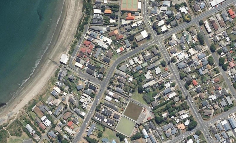 7 Tireti Road, Titahi Bay, Porirua - Carousel 1
