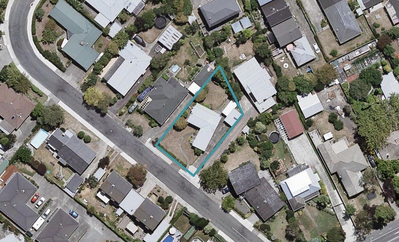 2 Carl Avenue, Havelock North, Havelock North - Carousel 1