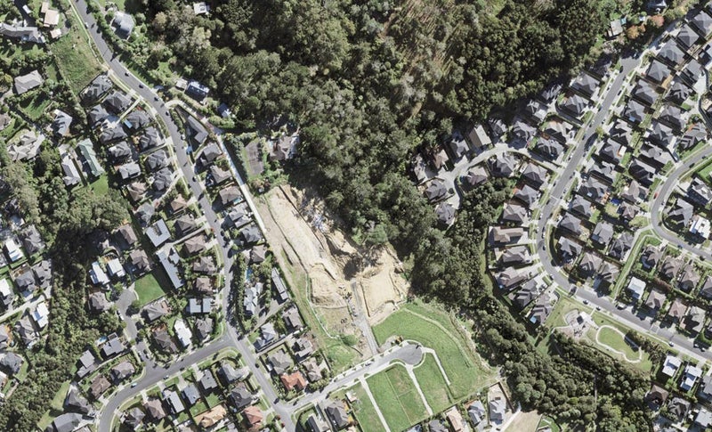 12 Countryside Way, Fairview Heights, Auckland - Carousel 1