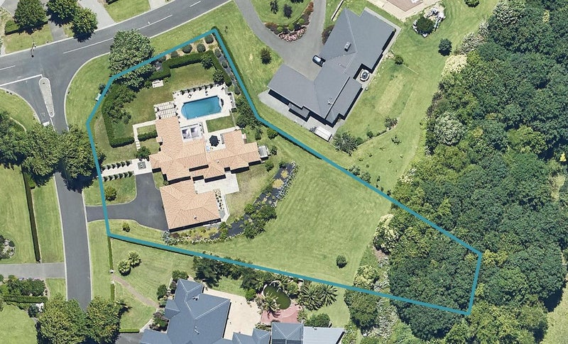 1 Molloy Rise, Pyes Pa, Tauranga - Carousel 1
