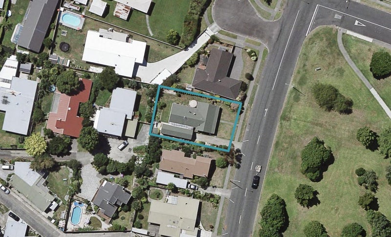 82 York Avenue, Tamatea, Napier - Carousel 1