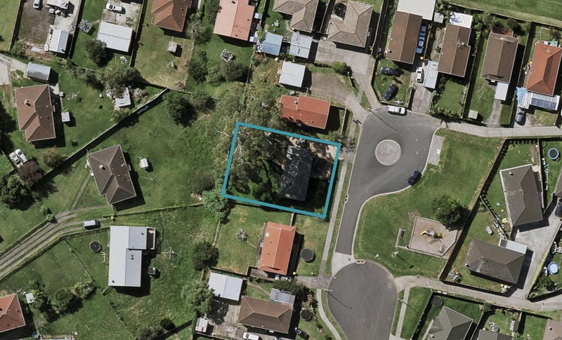 26 Coombe Avenue, Otara, Auckland - Carousel 1