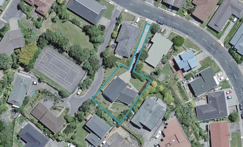 13 Paddington Grove, Karori, Wellington - Carousel 1