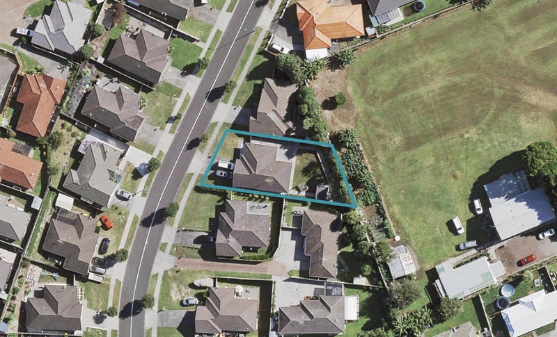 21 Foxlaw Street, Randwick Park, Auckland - Carousel 1