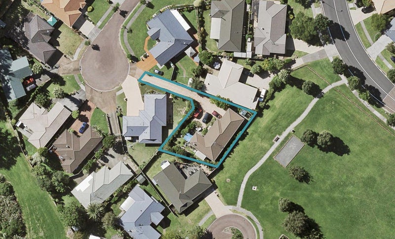 8 Quartley Place, Huntington Park, Auckland - Carousel 1