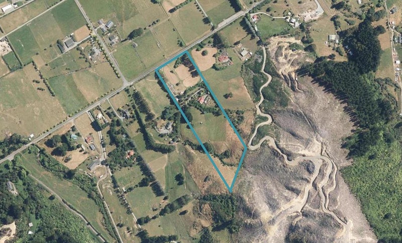 6 Colletts Road, Mangaroa, Upper Hutt - Carousel 1