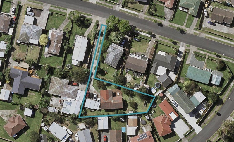 13 Maytime Street, Clover Park, Auckland - Carousel 1