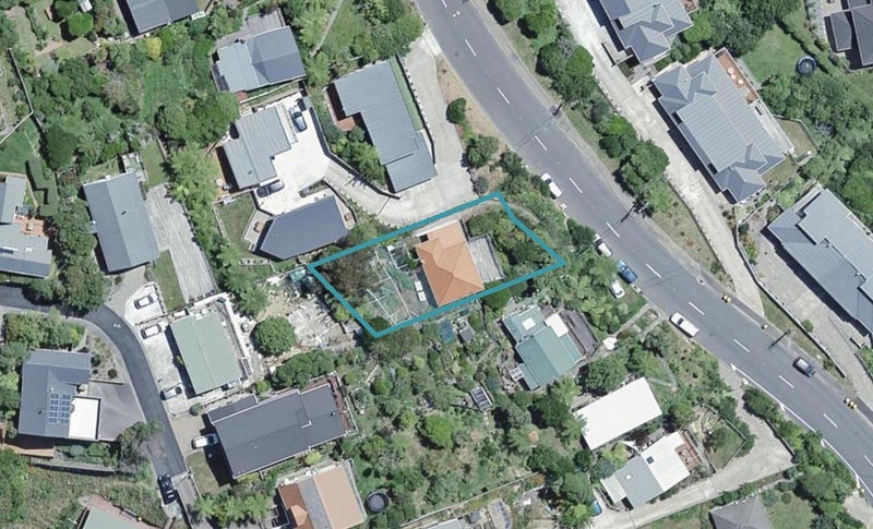 83 Makara Road, Karori, Wellington - Carousel 1