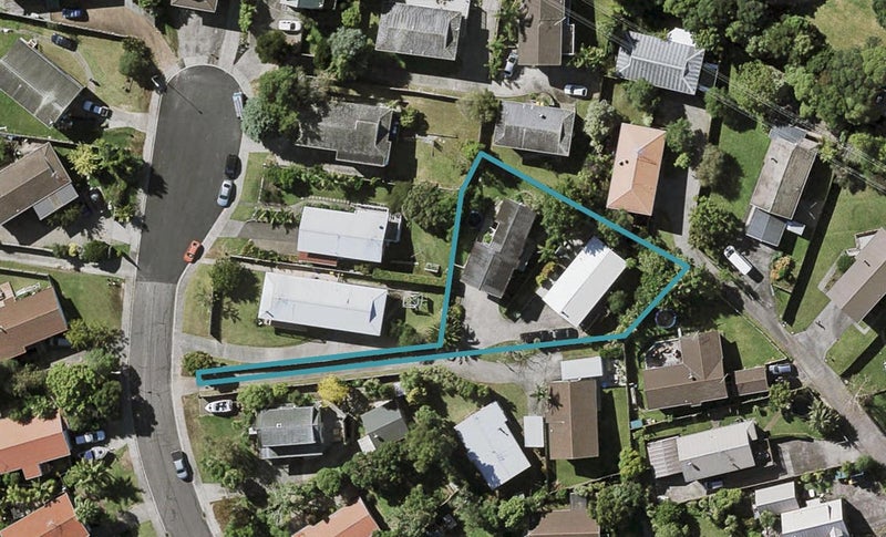 2/15 Thalia Place, Tōtara Vale, Auckland - Carousel 1