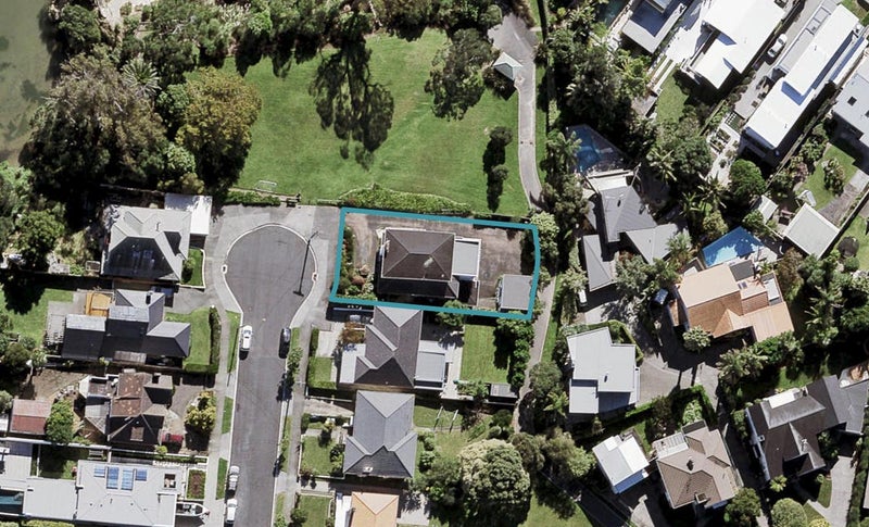 39 Westmere Park Avenue, Westmere, Auckland - Carousel 1