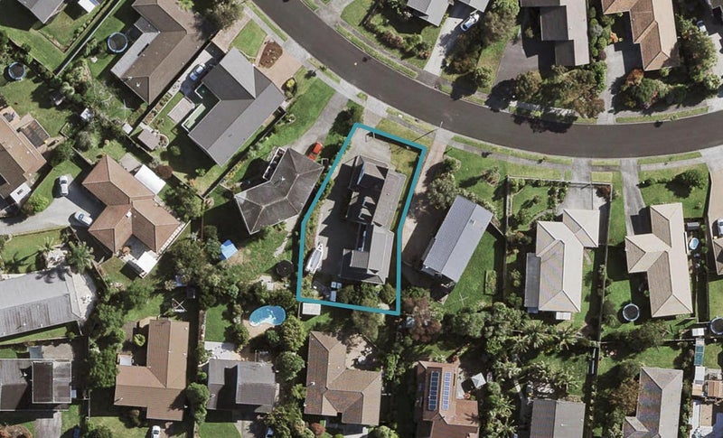17 Peretao Rise, The Gardens, Auckland - Carousel 1