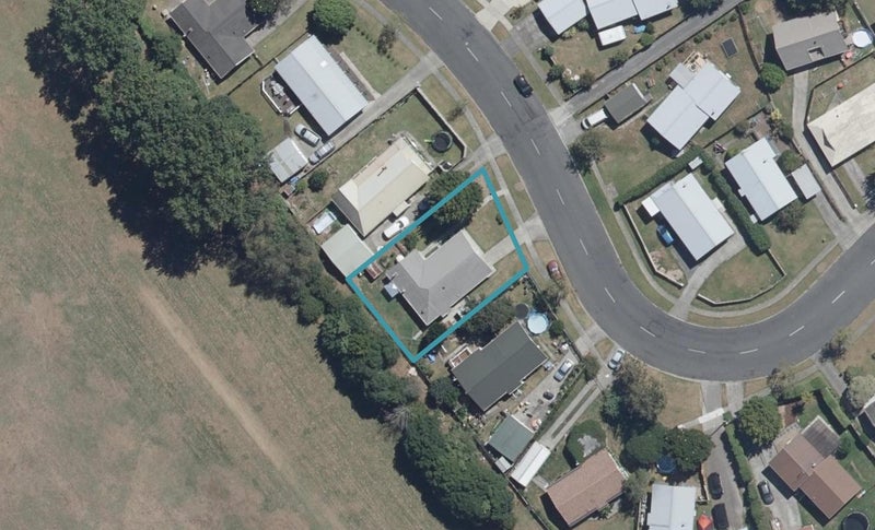 56 Garland Drive, St Andrews, Hamilton - Carousel 1