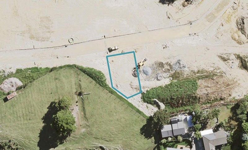 15 Bela Vista Boulevard, Swanson, Auckland - Carousel 1