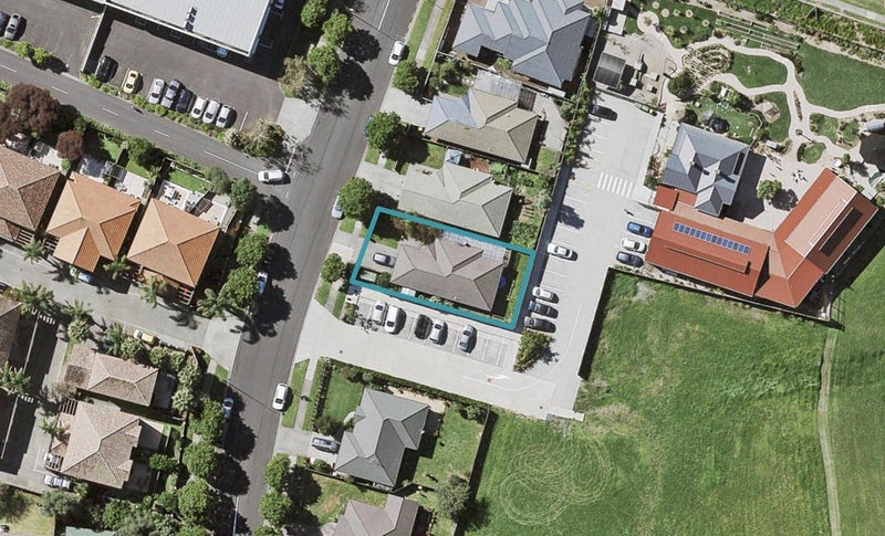 49 Huntington Drive, Huntington Park, Auckland - Carousel 1