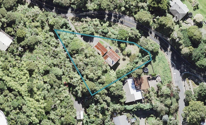 846 West Coast Road, Waiatarua, Auckland - Carousel 1