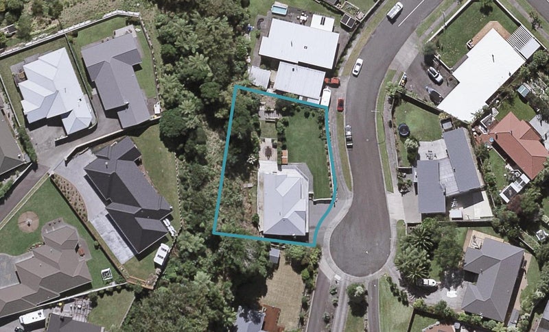 6 Cherry LANE, Hurdon, New Plymouth - Carousel 1
