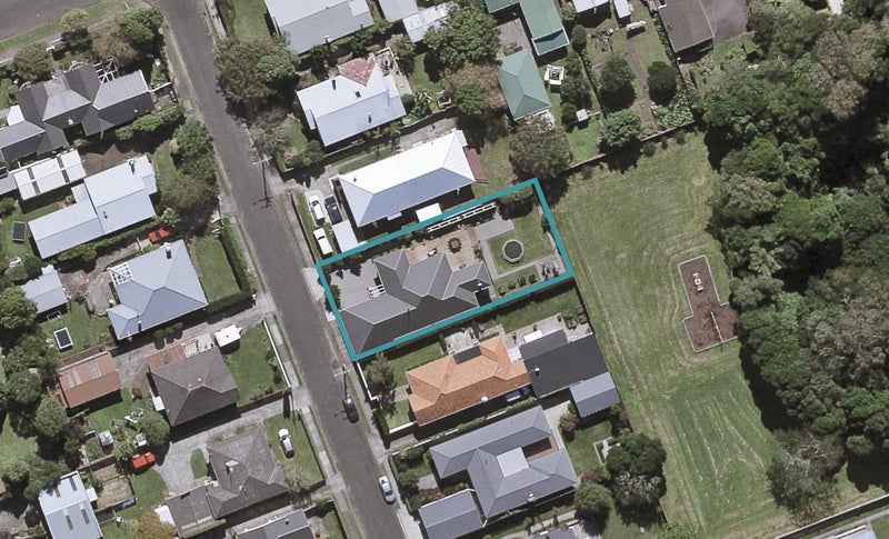 7 Tokomaru Street, Welbourn, New Plymouth - Carousel 1
