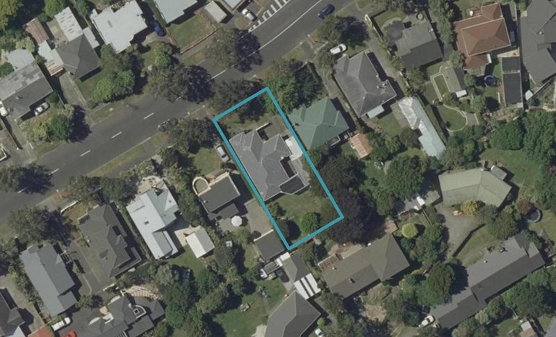 24 Winston Avenue, Hokowhitu, Palmerston North - Carousel 1