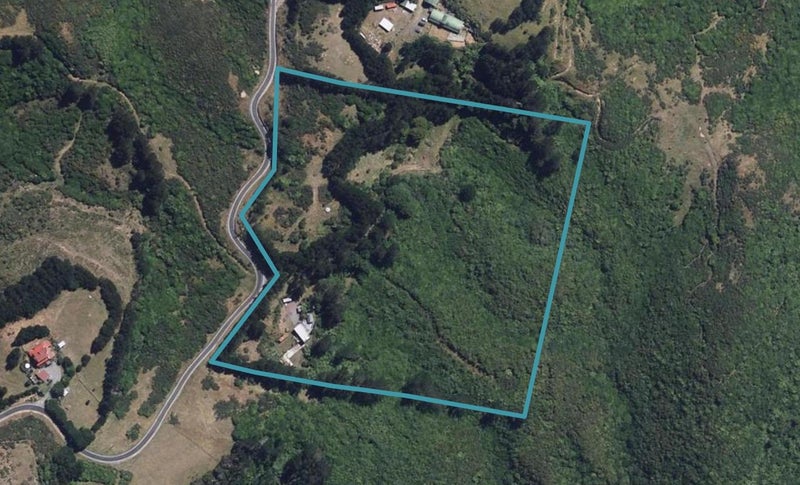 556 Horokiwi Road, Horokiwi, Wellington - Carousel 1
