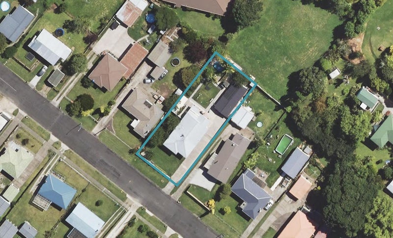 13 Gordon Street, Mangapapa, Gisborne - Carousel 1