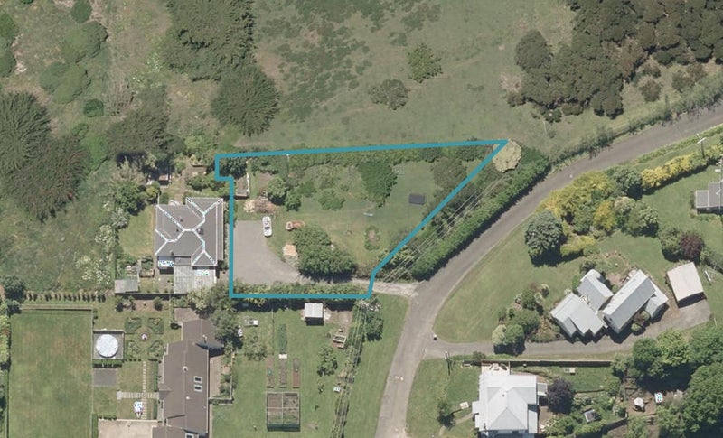 35 Shakespeare Road, Bastia Hill, Whanganui - Carousel 1
