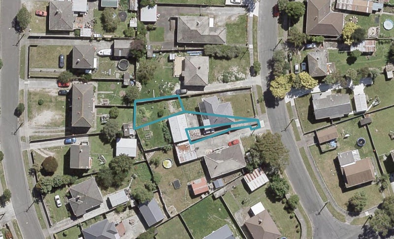 8/3 Milne Crescent, Taita, Lower Hutt - Carousel 1
