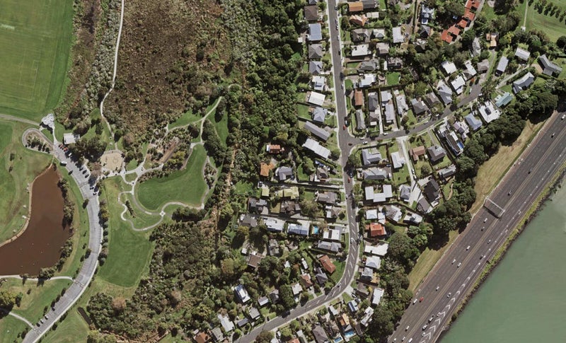2/64 Sylvan Avenue, Northcote, Auckland - Carousel 1