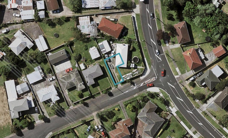 1A Clayton Avenue, Ōtara, Auckland - Carousel 1