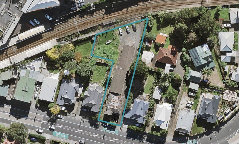 17 Sandringham Road, Mount Eden, Auckland - Carousel 1