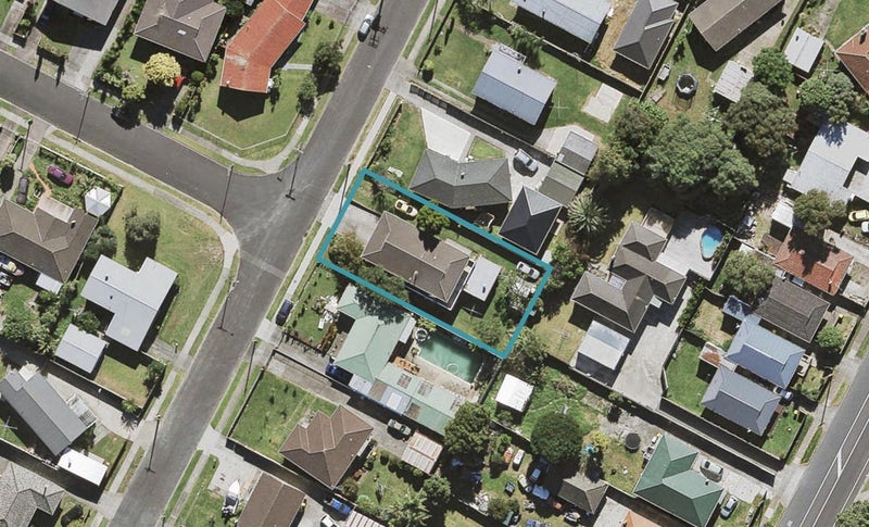 10 Cullinan Avenue, Mangere, Auckland - Carousel 1