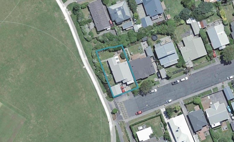 20 Fernlea Avenue, Karori, Wellington - Carousel 1